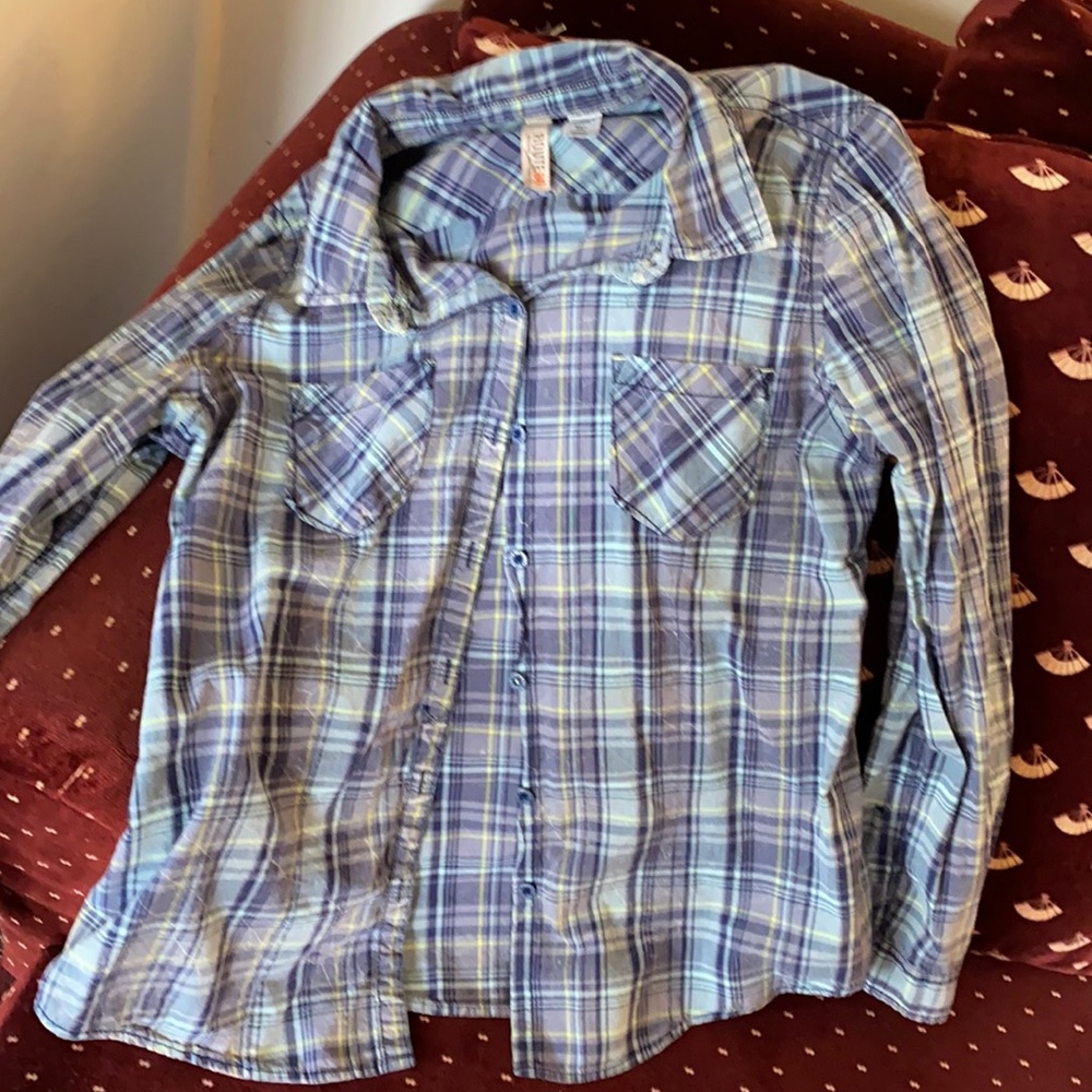 Fitted Plaid Blouse